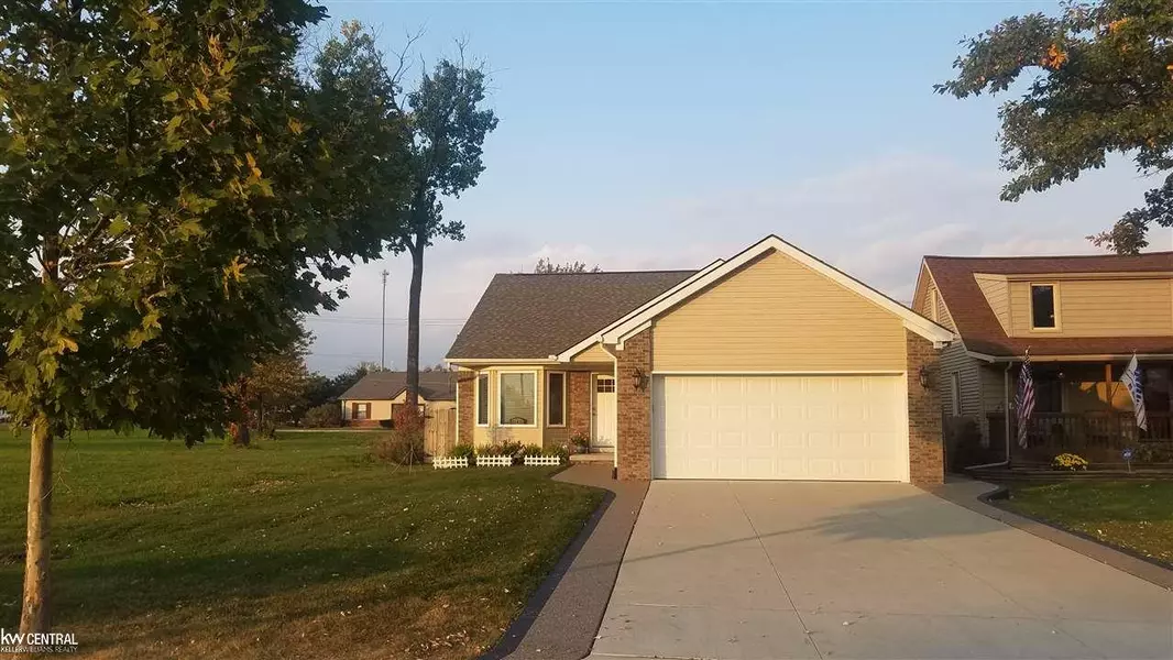 23421 Donaldson, Clinton Township, MI 48035