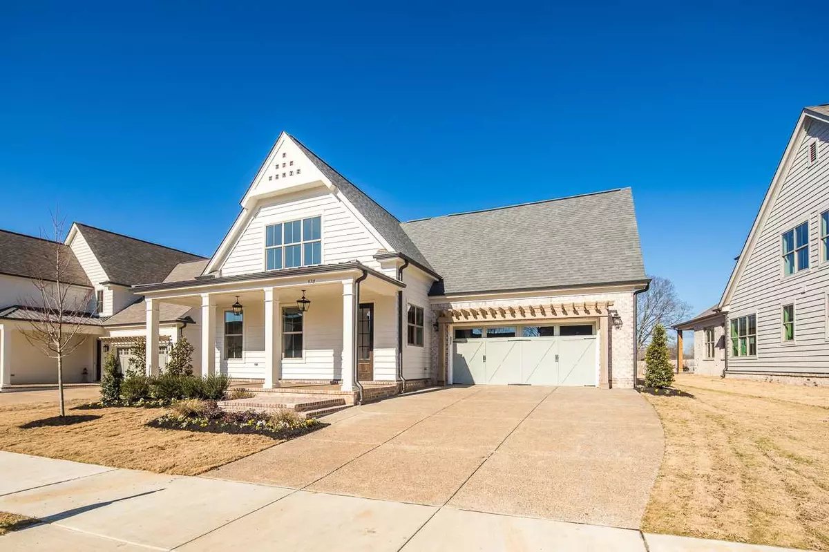 Collierville, TN 38017,970 CYPRESS VINE CV