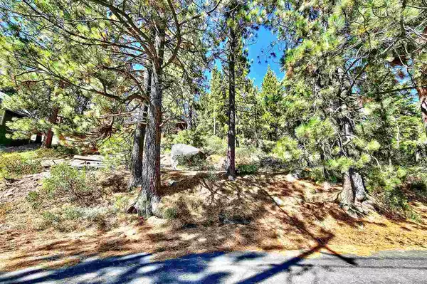 14440 E Reed Avenue, Truckee, CA 96161