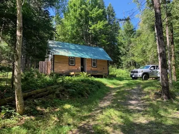 511 Hill RD, Pittsburg, NH 03592