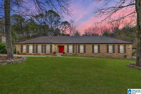 3519 KINGSHILL RD, Mountain Brook, AL 35223