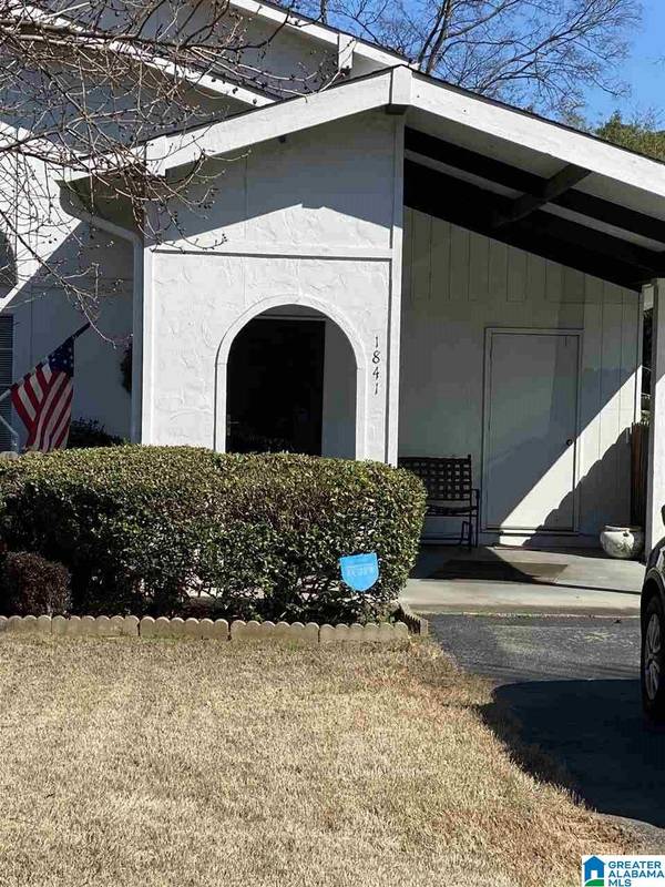 1841 STONEHENGE DR, Center Point, AL 35215