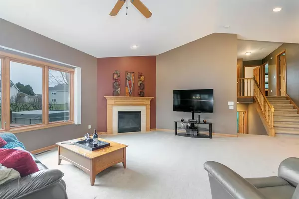 Sun Prairie, WI 53590,647 Grandview Dr