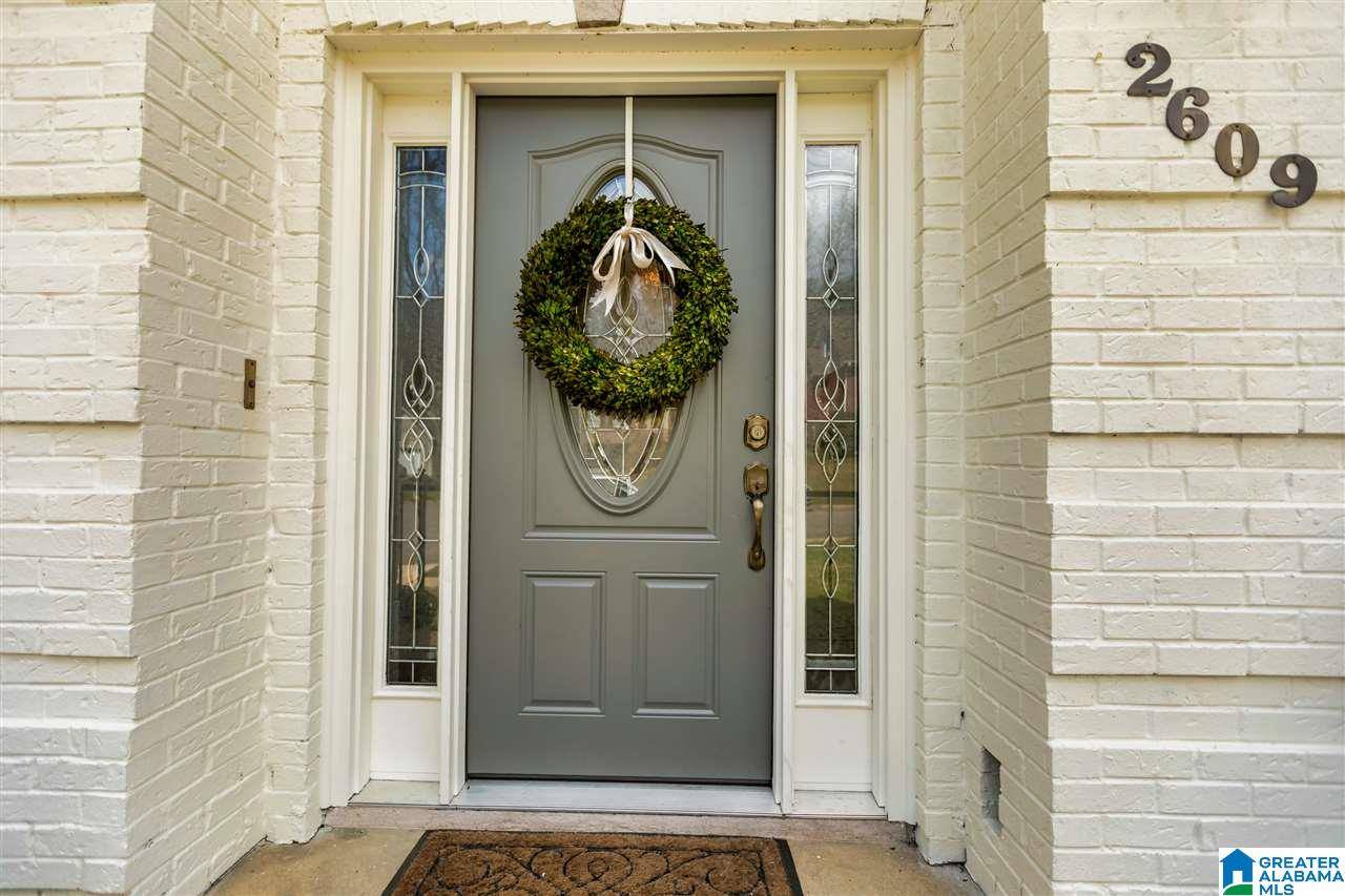 Vestavia Hills, AL 35243,2609 VESTBROOK CIR