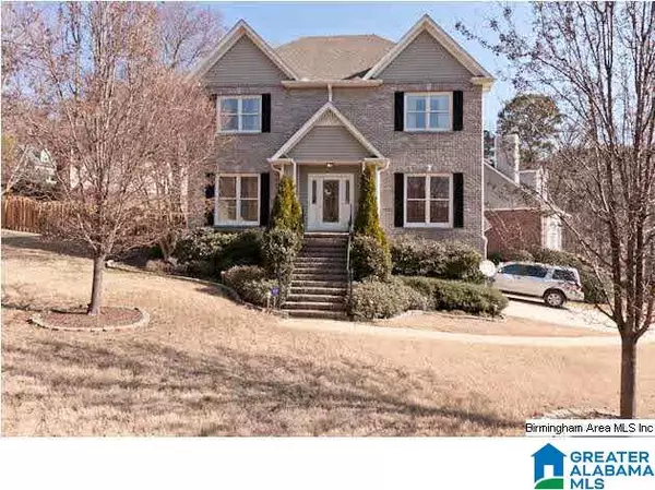 2600 VESTBROOK CIR, Vestavia Hills, AL 35243