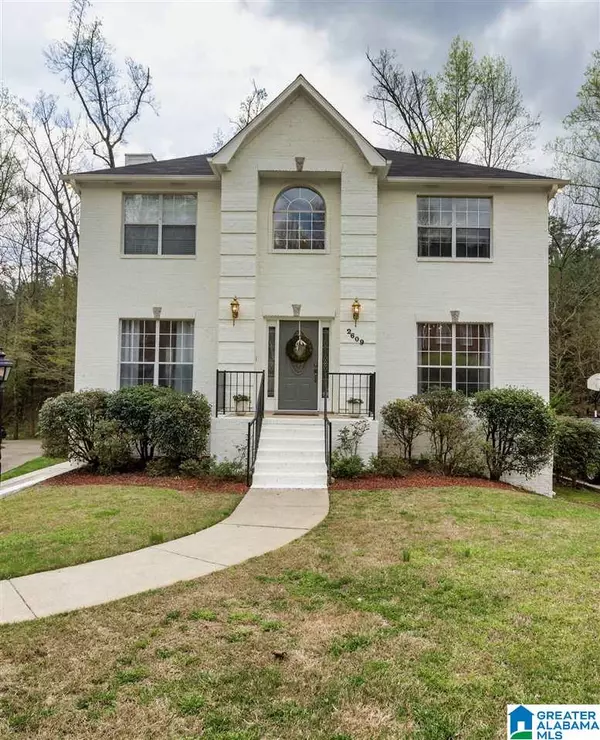 2609 VESTBROOK CIR, Vestavia Hills, AL 35243