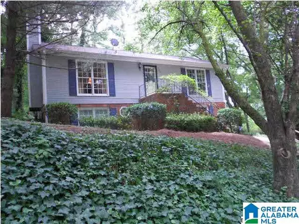 3401 COUNTRY BROOK LN, Vestavia Hills, AL 35243