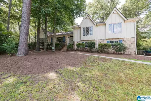 Vestavia Hills, AL 35243,2525 BROOKWATER CIR