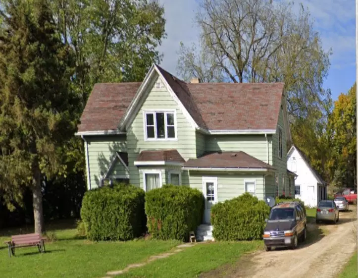 704 Milwaukee Rd, Clinton, WI 53525