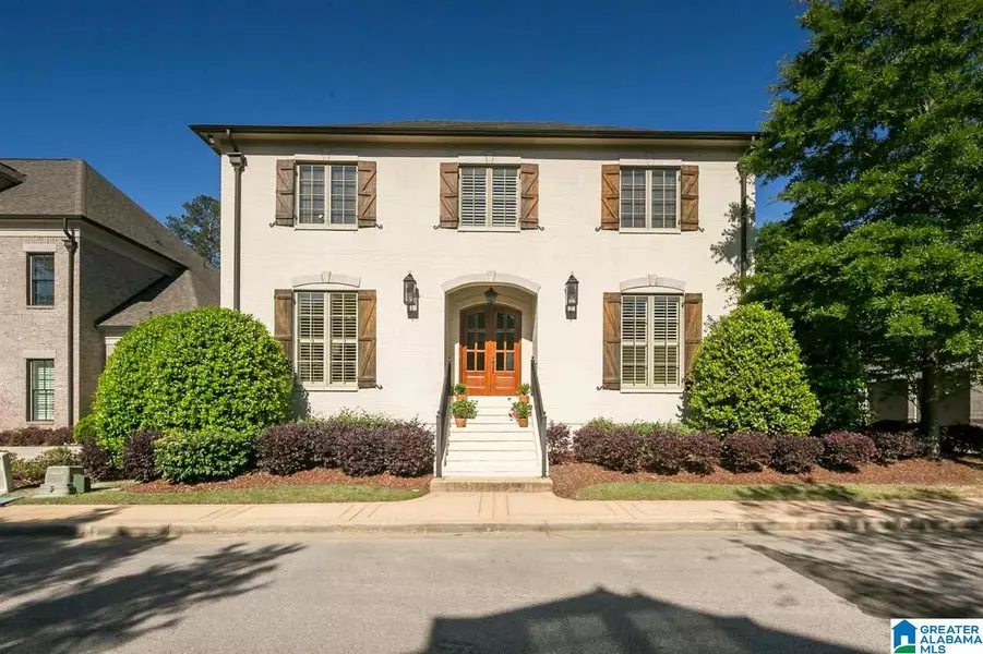 3750 VILLAGE LN, Mountain Brook, AL 35223