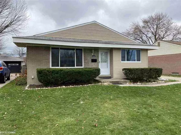 15242 Canberra St, Roseville, MI 48066