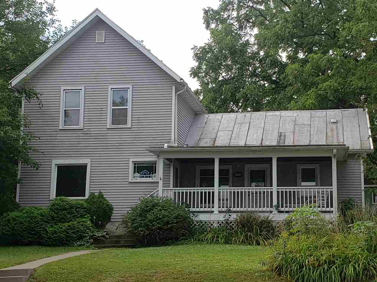 210 Maple St, Baraboo, WI 53913
