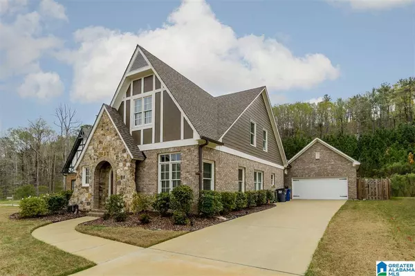 6384 BLACK CREEK LOOP S, Hoover, AL 35244