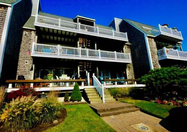 703 Harbour Cove, Somers Point, NJ 08244