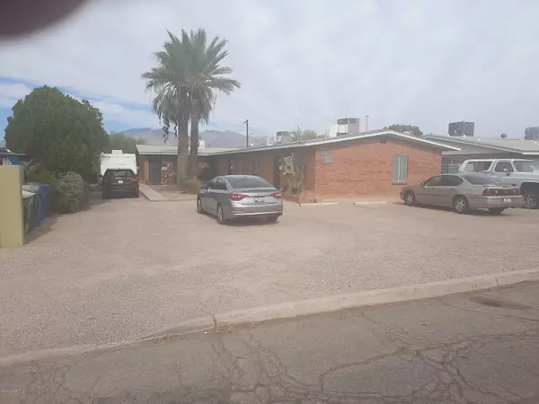 4733 E 2Nd Street, Tucson, AZ 85711