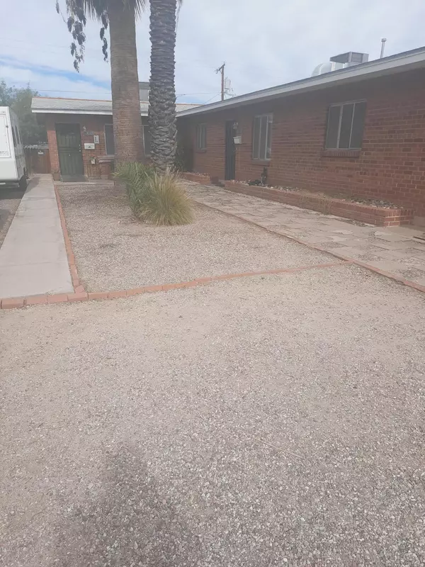 Tucson, AZ 85711,4733 E 2Nd Street