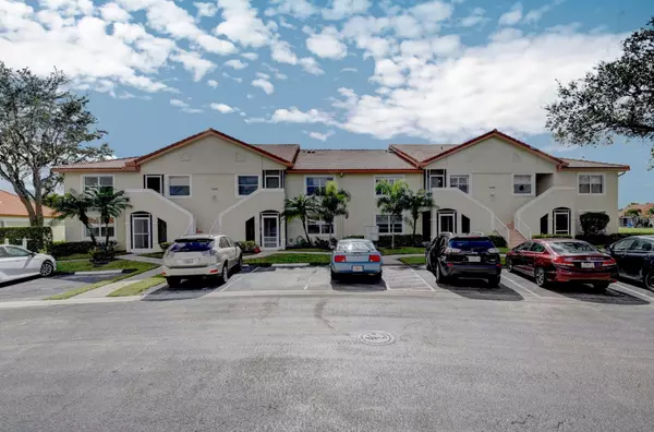 Delray Beach, FL 33446,15209 S Tranquility Lake DR 102