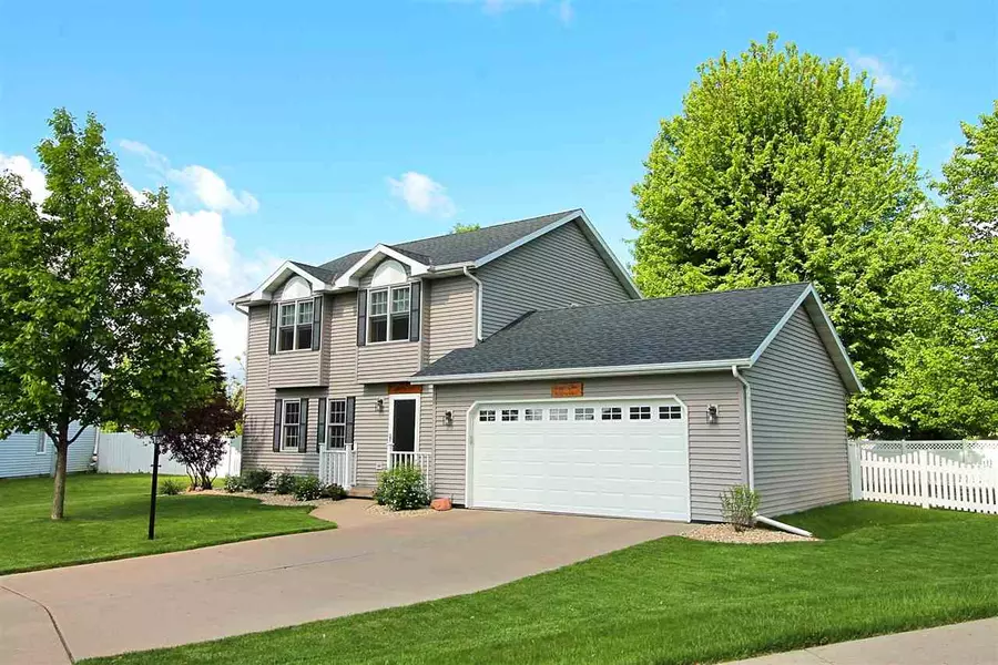 600 Harold Ct, Stoughton, WI 53589