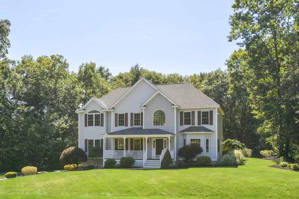 25 Cardiff RD, Windham, NH 03087