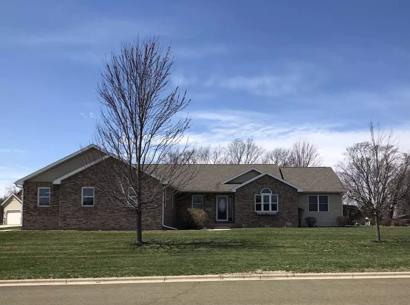 103 OAKVIEW DR, Rio, WI 53960