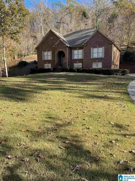 592 ST ANDREWS PKWY, Oneonta, AL 35121