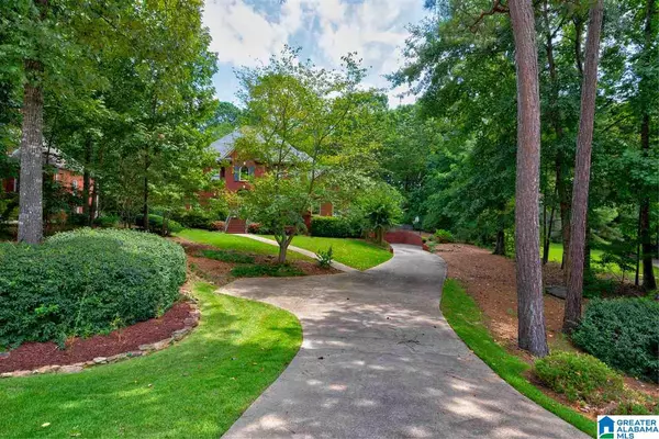 Hoover, AL 35244,427 HEATHERWOOD FOREST CIR