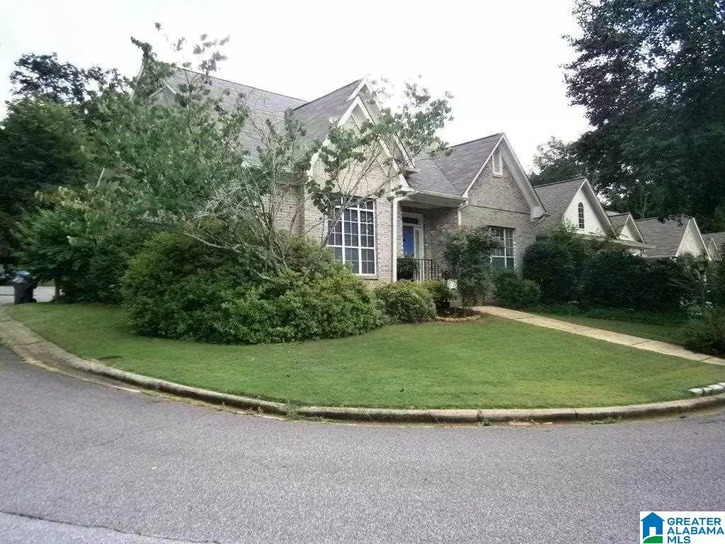 Vestavia Hills, AL 35243,2520 COUNTRYWOOD TRC #11