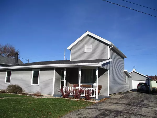 243 Center St, Randolph, WI 53956