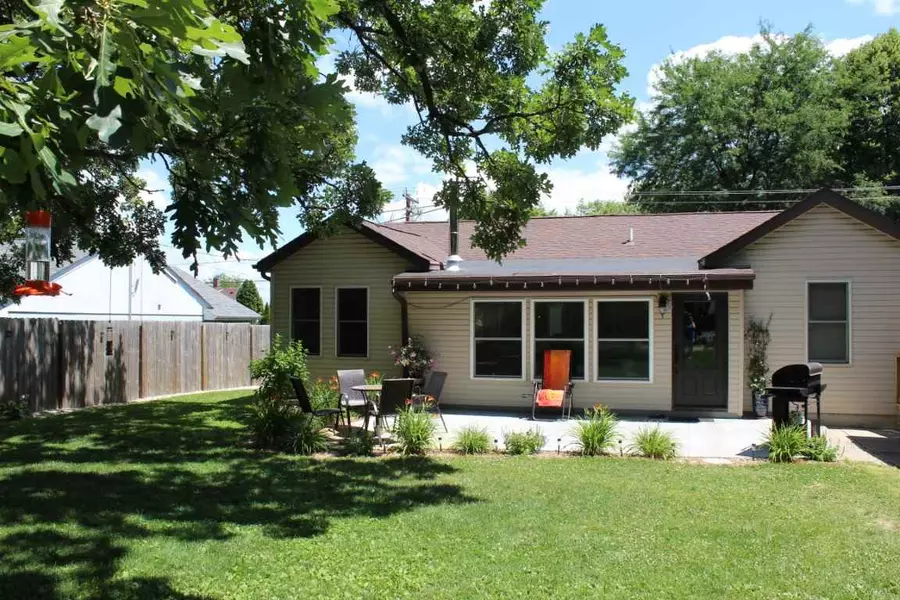 824 East St, Fort Atkinson, WI 53538