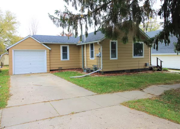 214 N Maple St, La Farge, WI 54639