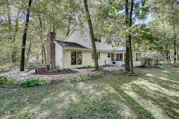 Lake Mills, WI 53551,W8210 Sunset Ct