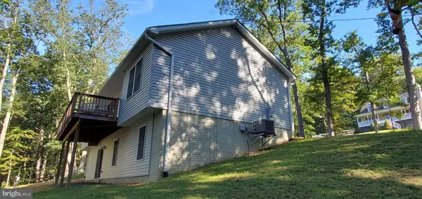 Bluemont, VA 20135,1221 BEECHWOOD LN