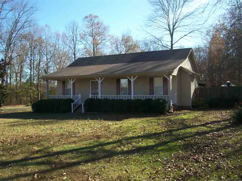 145 REDBIRD RD, Middleton, TN 38052