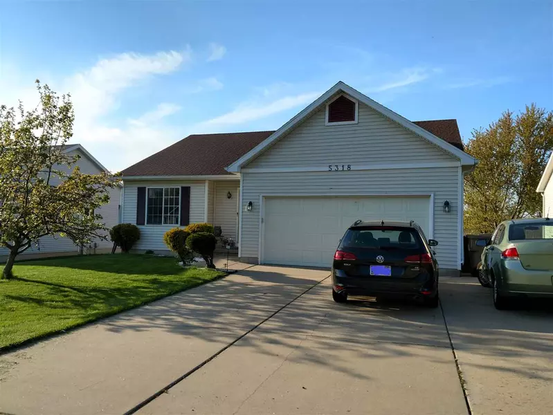 5318 Valley Edge Dr, Madison, WI 53704-8925