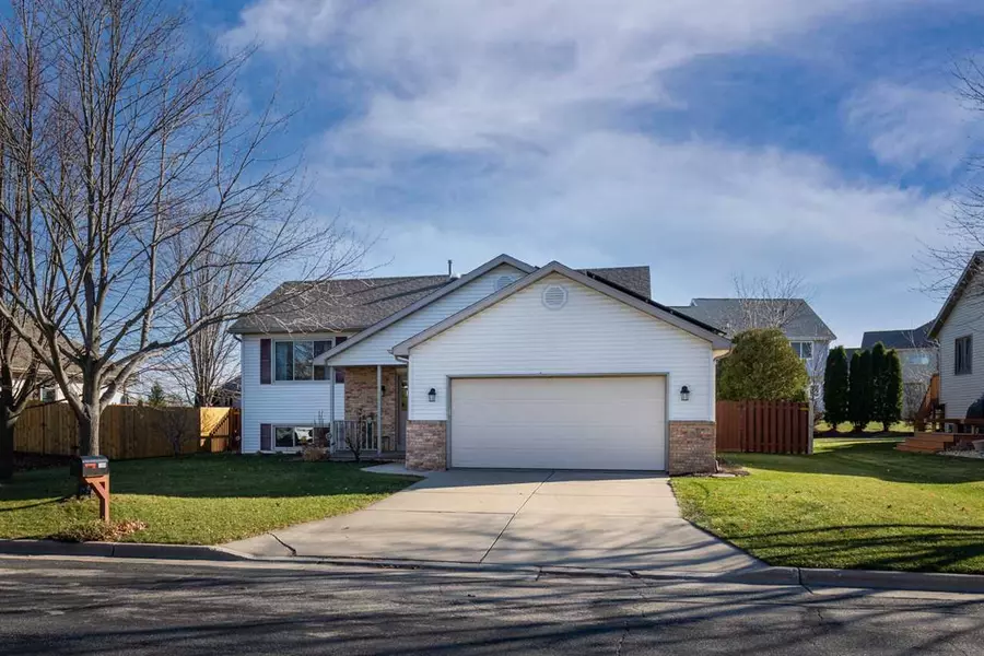 1089 Virdon Dr, Sun Prairie, WI 53590