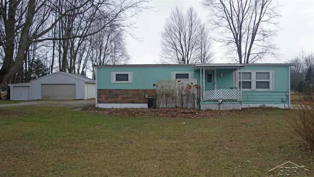 3810 E Burt Road, Burt, MI 49417