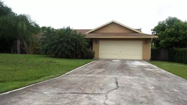 Port Saint Lucie, FL 34953,107 SW South Wakefield CIR