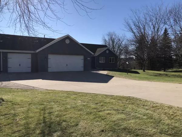 Waterford, WI 53185,31217 Red Oak Ln