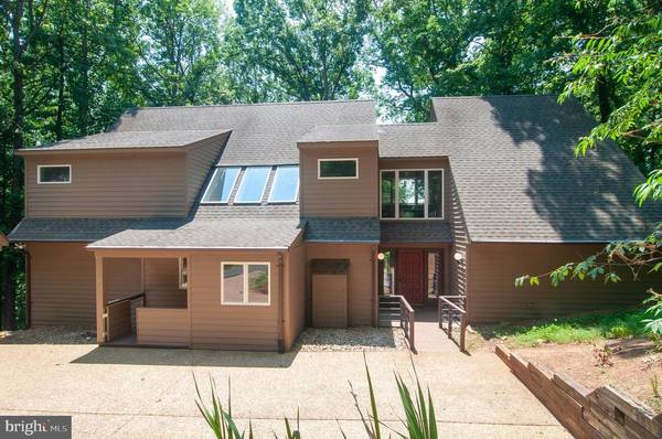 823 GILLIAMS MOUNTAIN RD, Charlottesville, VA 22903