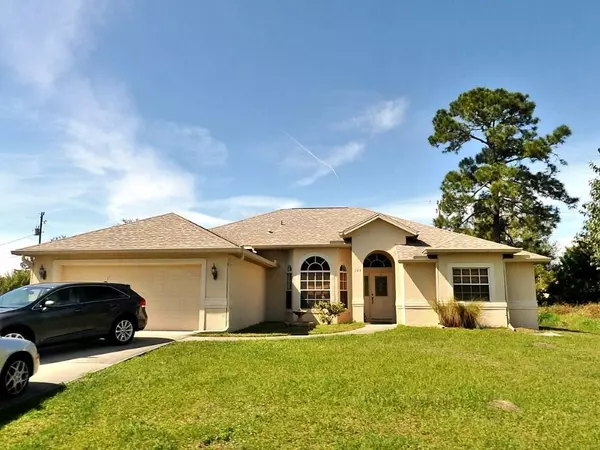 Port Saint Lucie, FL 34953,143 SW South Wakefield CIR