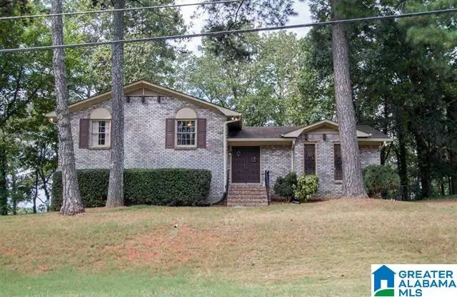 30 SHADES CREST RD, Hoover, AL 35226