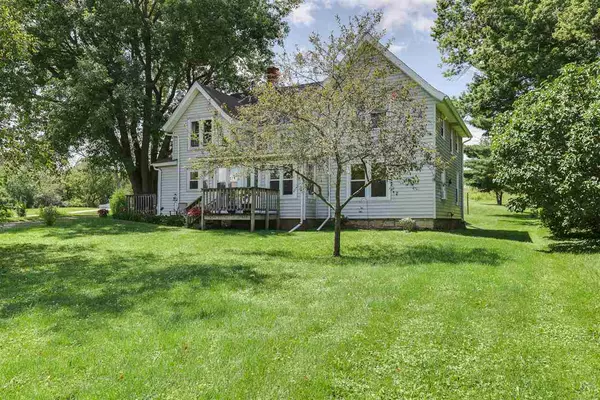 3105 County Road P, Mount Horeb, WI 53572