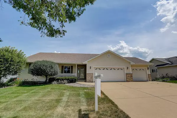 805 Brookstone Crest, Mount Horeb, WI 53572