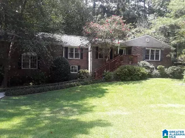 316 OLD MILL CIR, Hoover, AL 35244