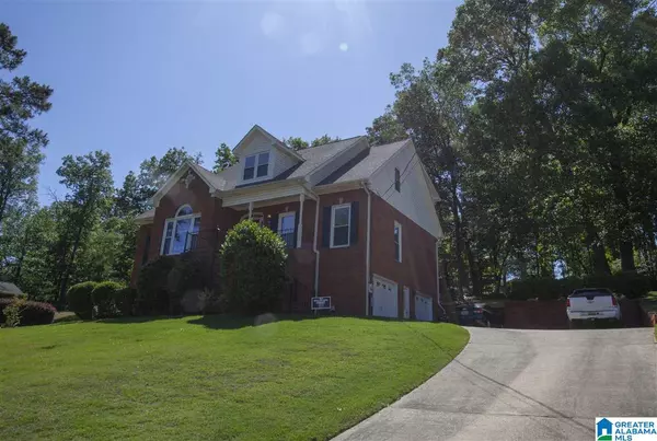 226 ODUM CREST LN, Hoover, AL 35226