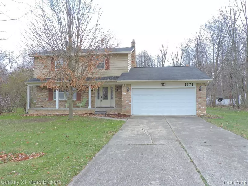 5378 OLDE SAYBROOKE Road, Grand Blanc, MI 48439 8764