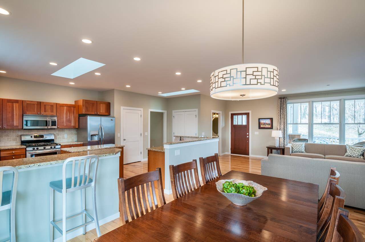 Middleton, WI 53562,3332 Glacier Ridge Rd