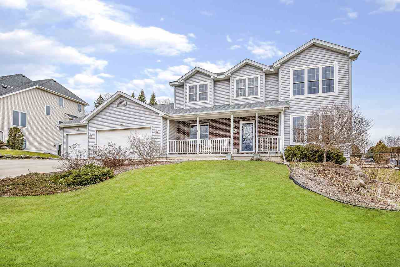 3728 SPRING HILL DR, Middleton, WI 53562