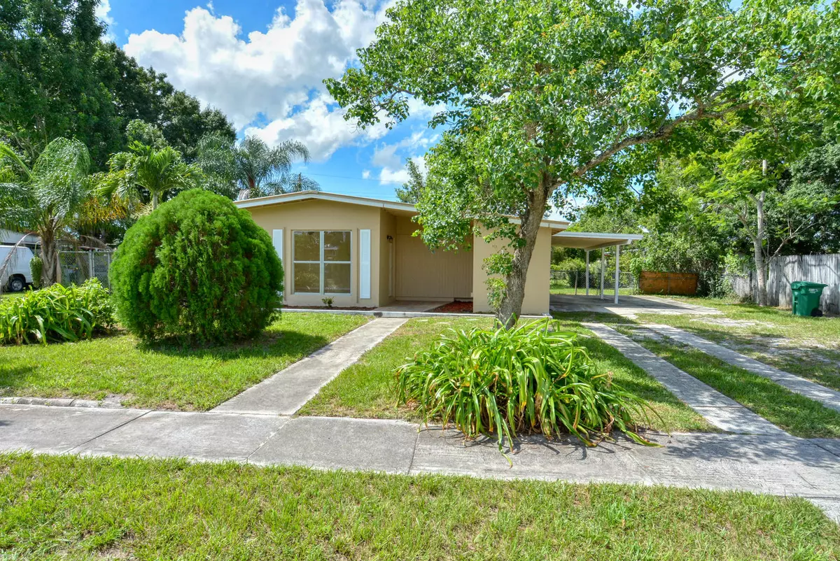 Port Saint Lucie, FL 34983,110 SE Celestia CT