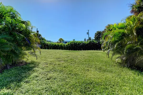 Lake Worth Beach, FL 33460,7 Lakeside Palms CT